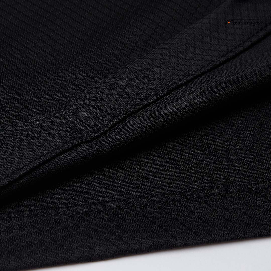 Inter Milan
Casa
Camisa
Conjunto (Camisa + Calções + Meias)
2025/26