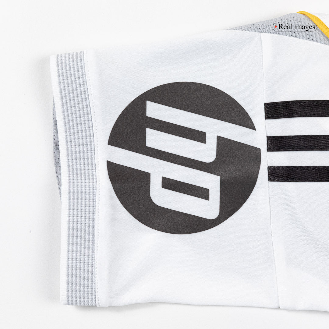 【Super Qualidade】MODRIĆ Special #10 Real Madrid
 Casa Futebol Especial Camisa 2025/26 Branco