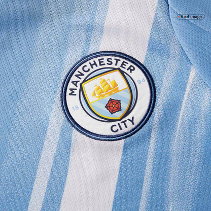 Manchester City 
Casa 
 Camisa 
Conjunto (Camisa + Calções + Meias) 
2025/26 
 Azul