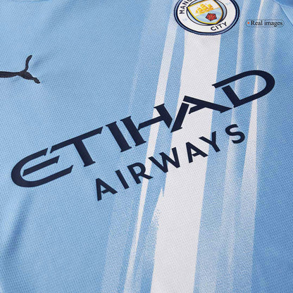 Manchester City 
Casa 
 Camisa 
Conjunto (Camisa + Calções + Meias) 
2025/26 
 Azul
