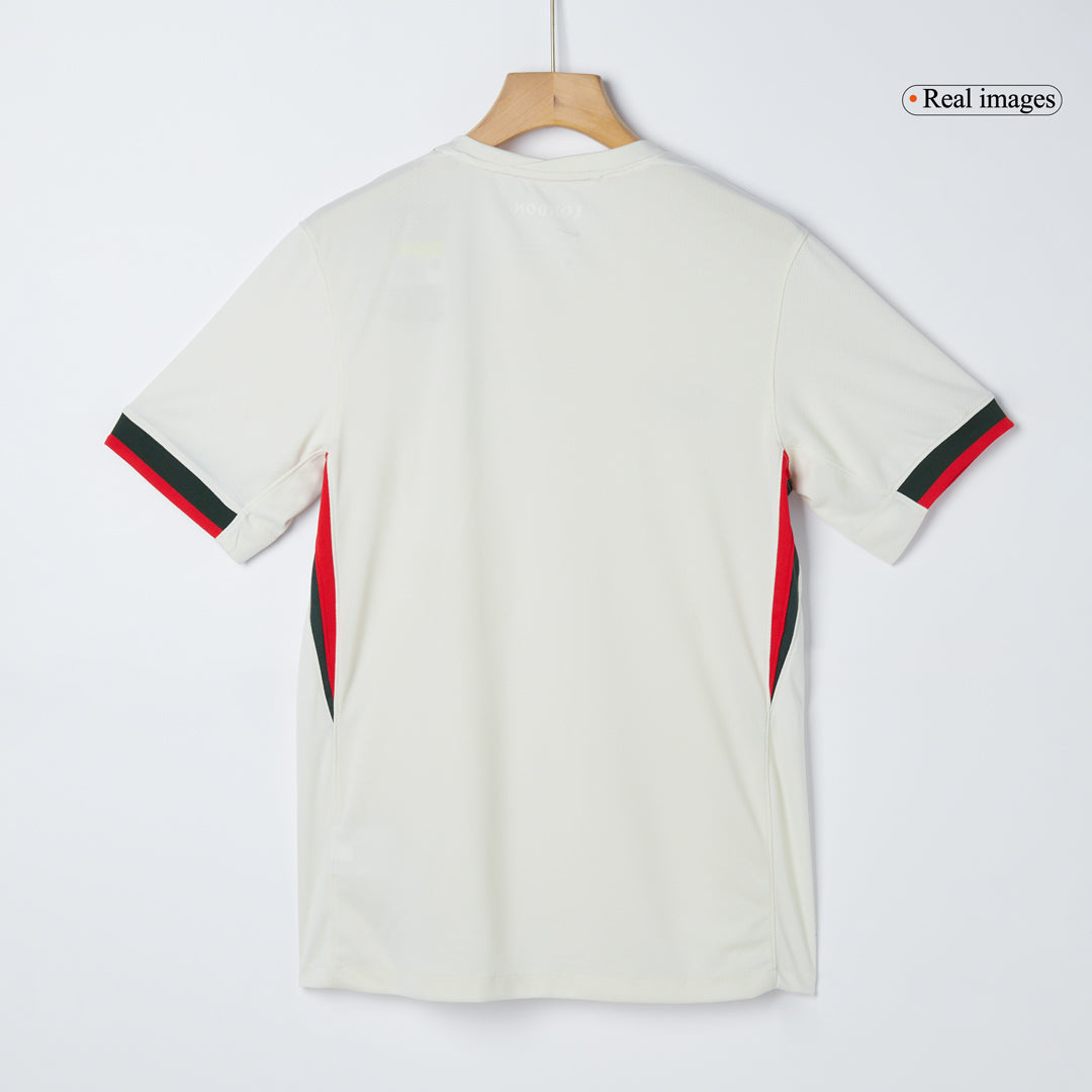 Chelsea 
 Fora 
 Camisa 
 Conjunto (Camisa + Calções) 
2025/26 
 Branco