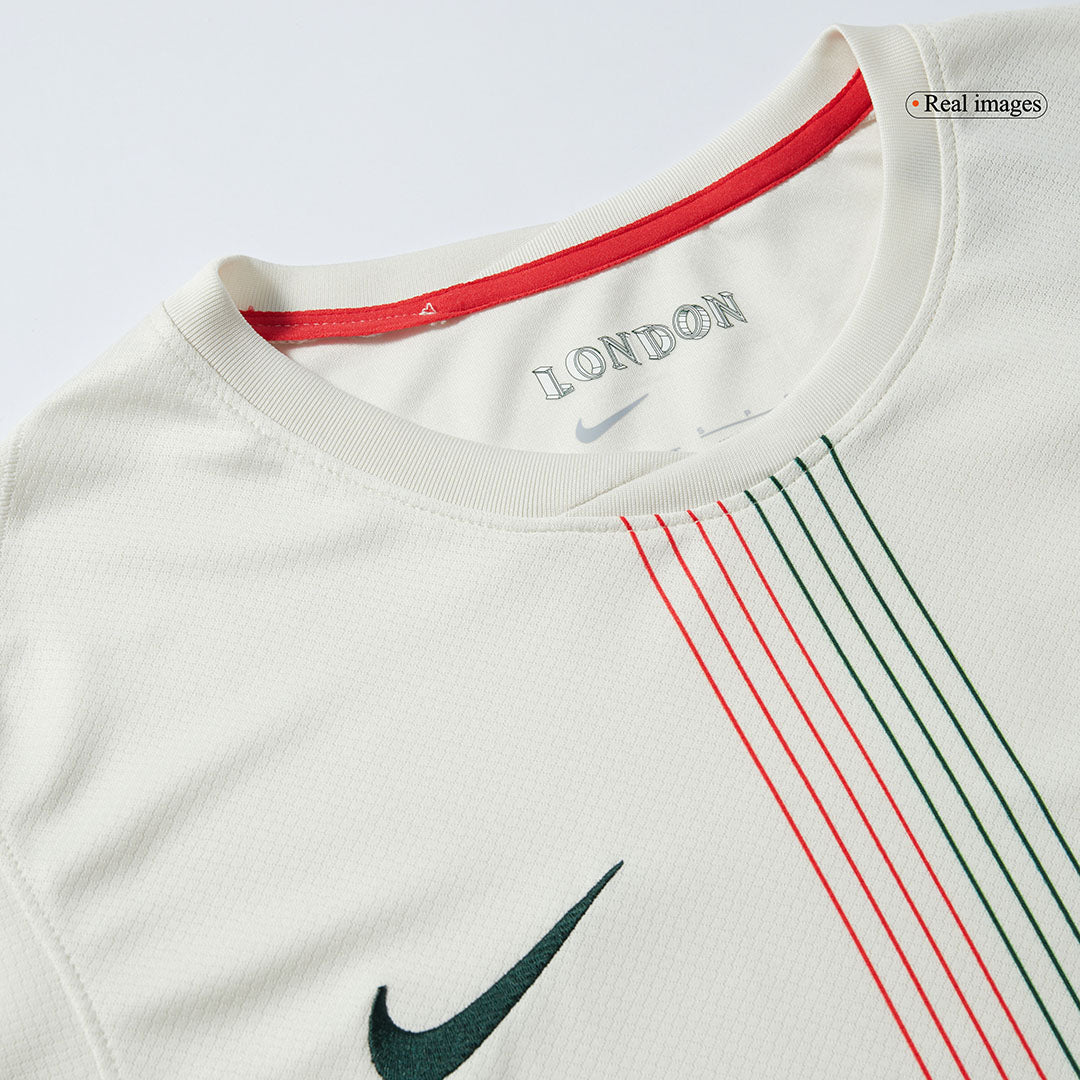 Chelsea 
 Fora 
 Camisa 
Conjunto (Camisa + Calções + Meias) 
2025/26 
 Branco