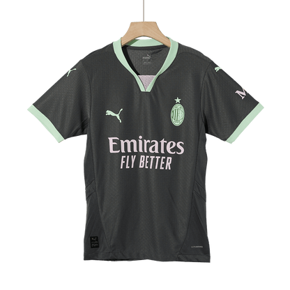 Camisola de futebol autêntico PULISIC #11 AC Milan Third Away 2024/25
