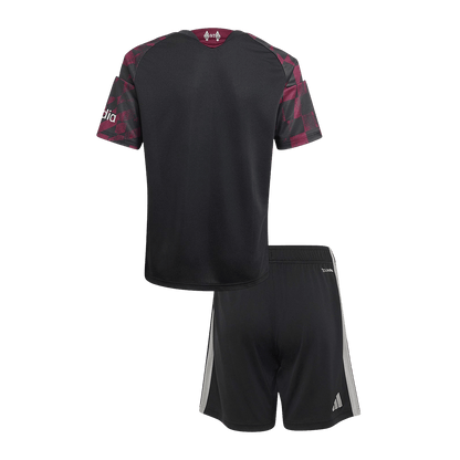 Liverpool Infantil 
 Terceira Futebol Camisa 2026/27