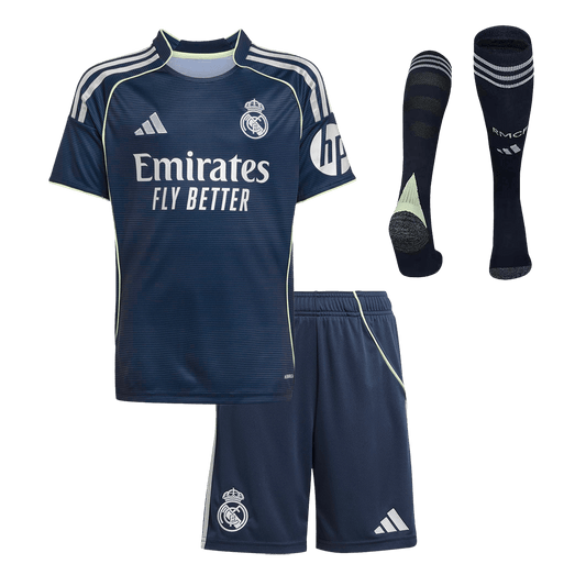 Real Madrid 
 Fora 
 Conjunto（Camisa + Calção + Meias) 2025/26