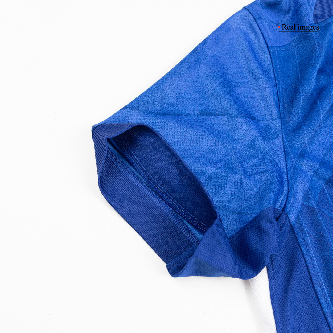 Chelsea 
Casa 
 Camisa 
Conjunto (Camisa + Calções + Meias) 
2025/26 
 Azul