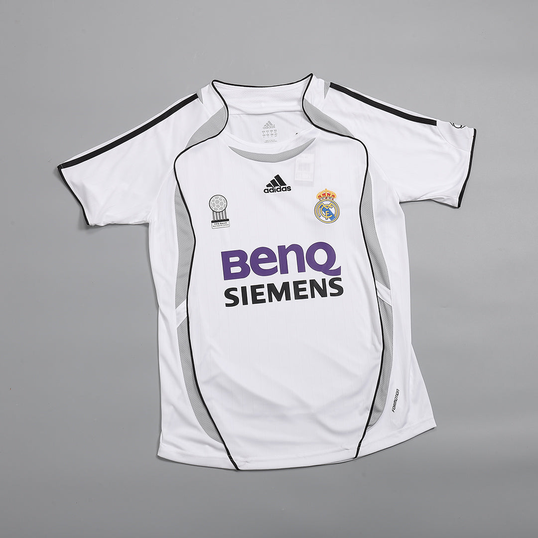 Retrô Real Madrid Casa Camisa 2006/07 Branco