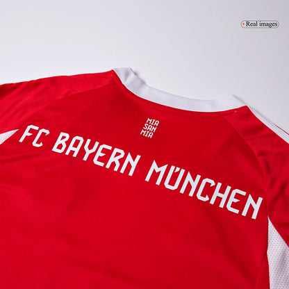 Bayern Munich 
Casa 
 Camisa 
Conjunto (Camisa + Calções + Meias) 
2025/26 
Vermelho