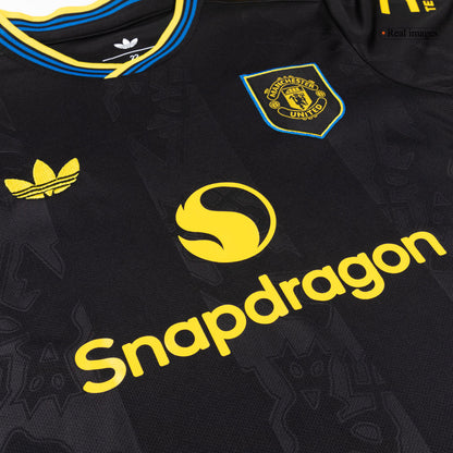 Manchester United Infantil 
 Fora Terceira Futebol Camisa Conjunto (Camisa+Shorts+Meias) 2025/26 Preto