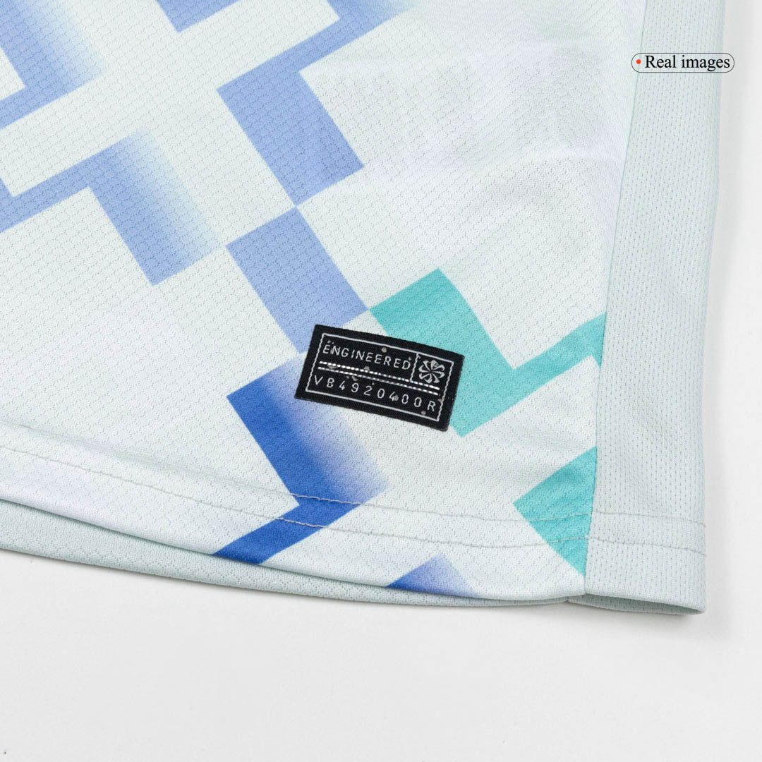 Inter Milan 
 Fora 
Camisas Infantis 
Conjunto 2025/26 
 Branco