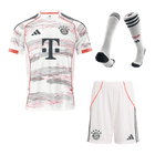 Bayern Munich 
 Fora 
 Camisa 
Conjunto (Camisa + Calções + Meias) 
2025/26 
 Branco