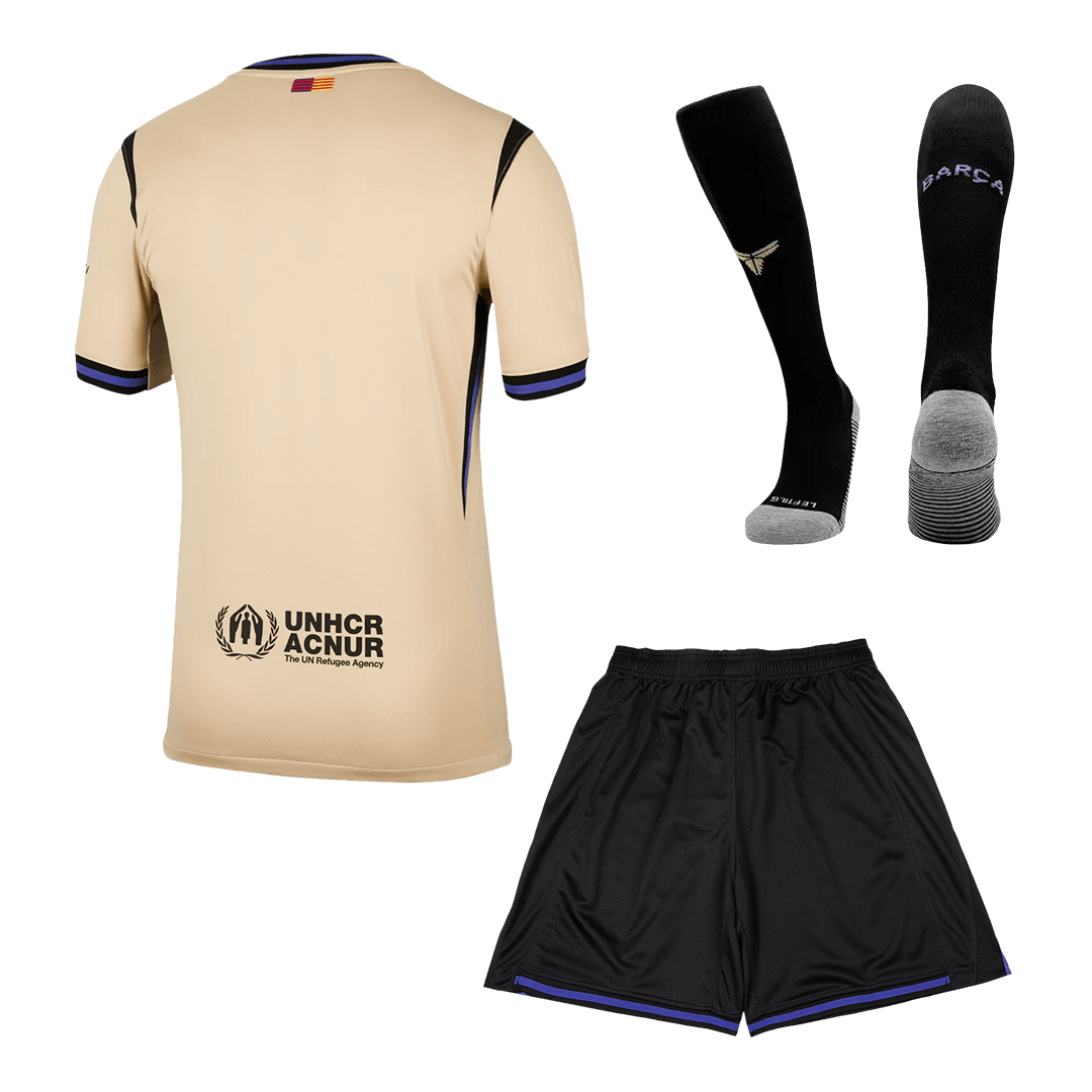 Barcelona 
 Fora 
 Camisa 
Conjunto (Camisa + Calções + Meias) 
2025/26