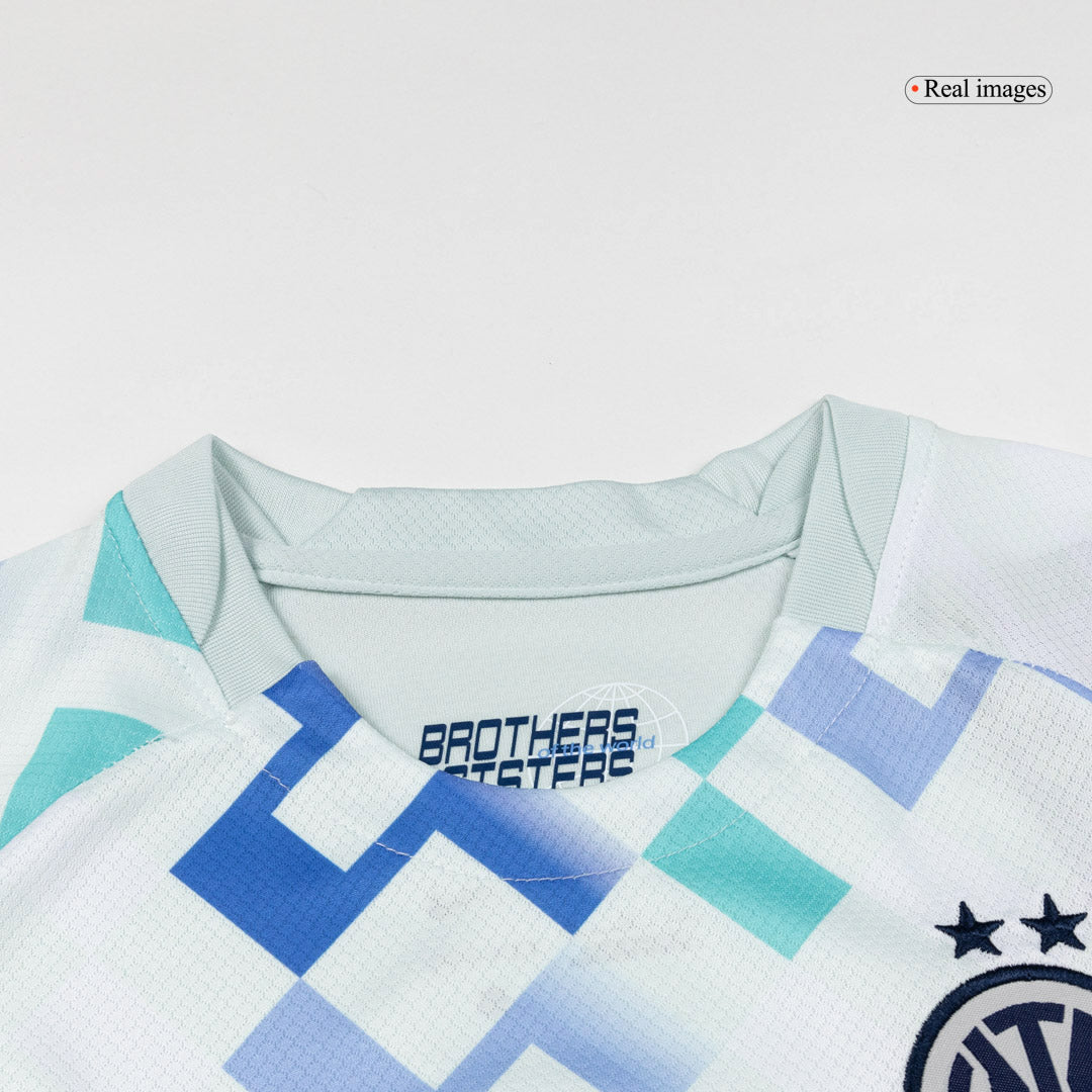 Inter Milan 
 Fora 
Camisas Infantis 
Conjunto 2025/26 
 Branco
