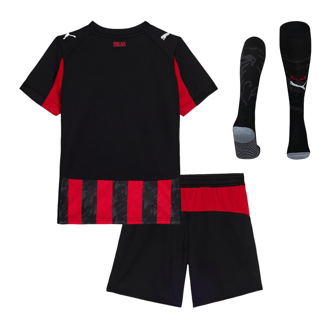 AC Milan 
Casa 
 Camisa 
Conjunto (Camisa + Calções + Meias) 
2025/26