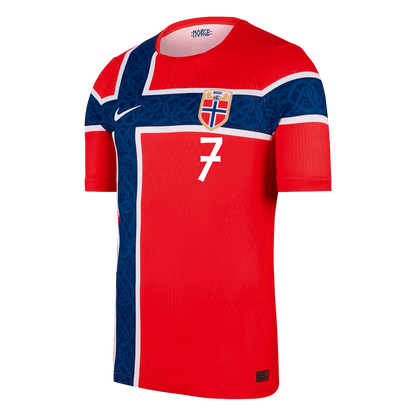 Versão do Jogador SØRLOTH #7 Noruega Casa Copa do Mundo Futebol Camisas 2026 Vermelho
