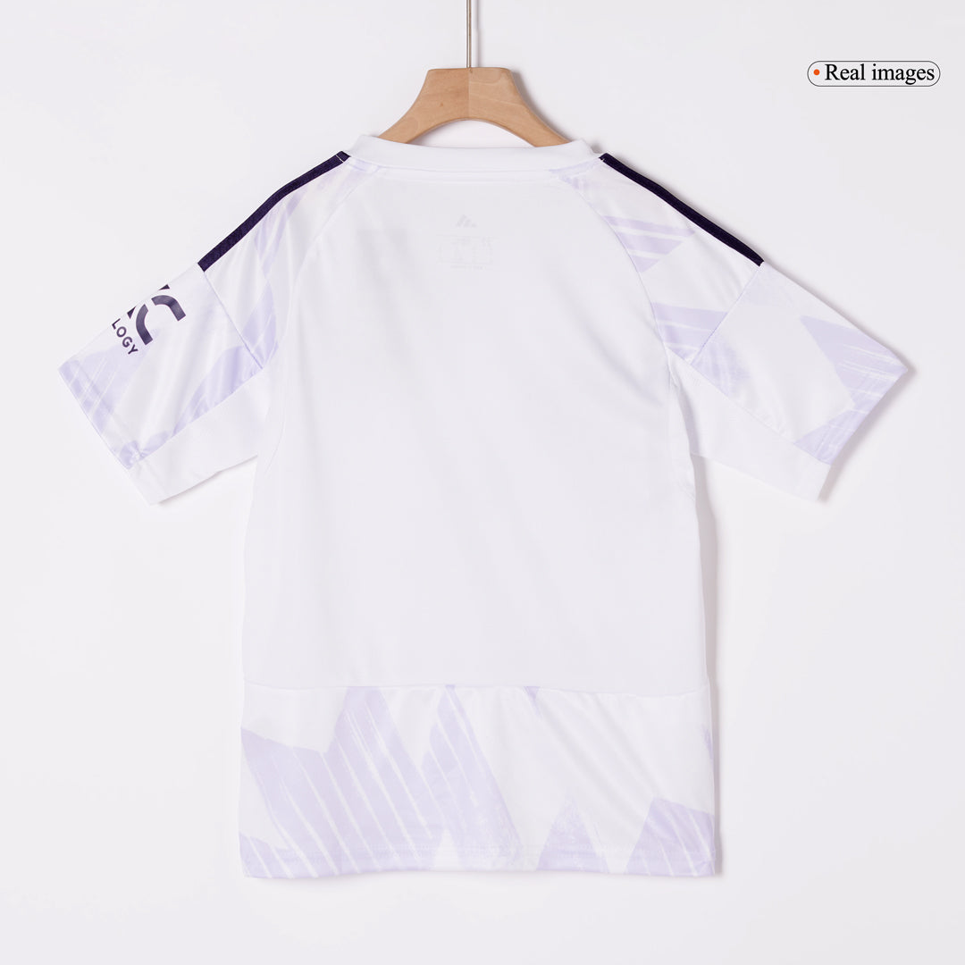 Manchester United Infantil Fora Futebol Camisa Conjunto (Camisa + Calção + Meias) 2025/26 Branco