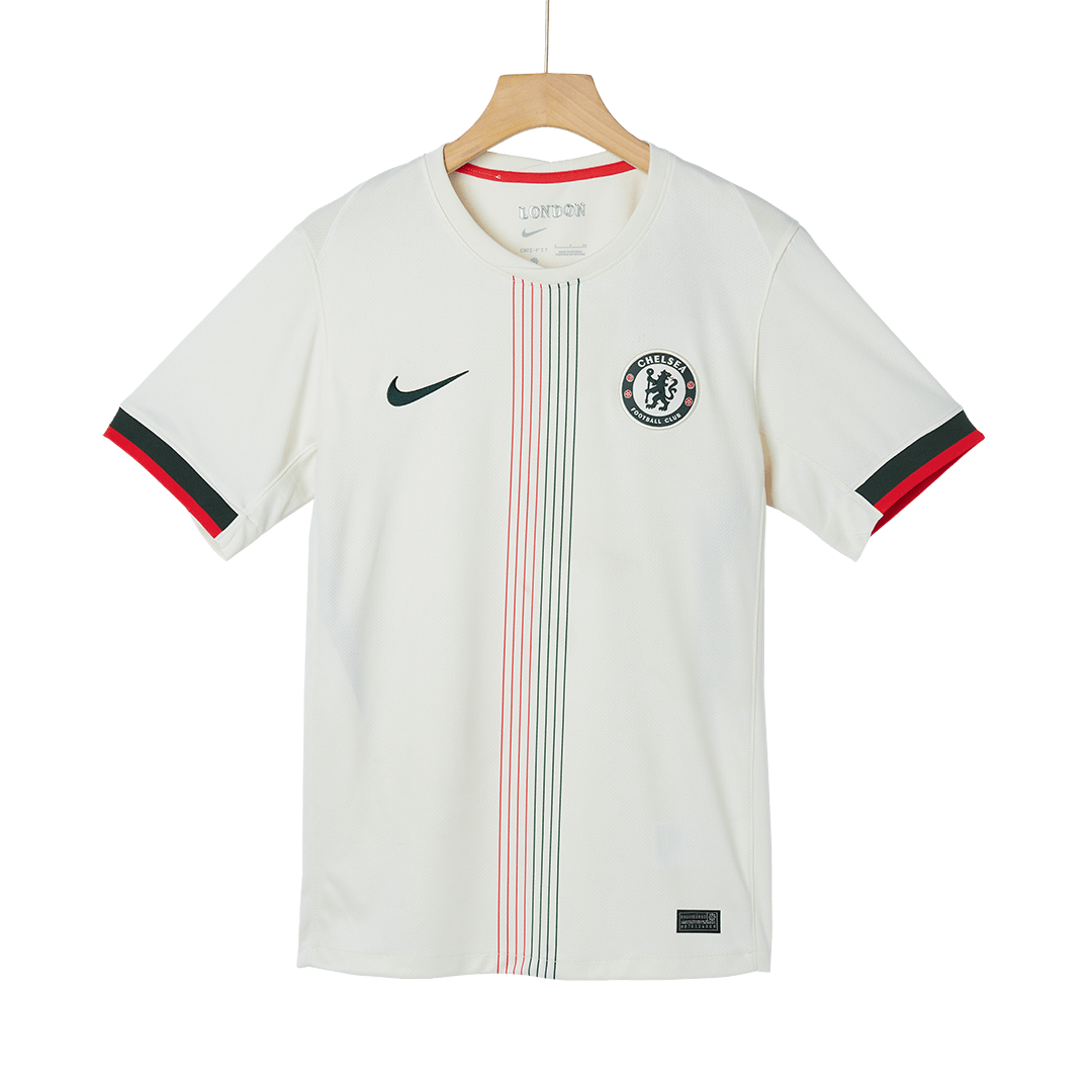Chelsea 
 Fora 
 Camisa 
Conjunto (Camisa + Calções + Meias) 
2025/26 
 Branco