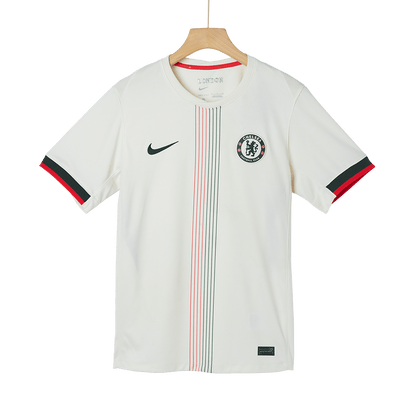 Chelsea 
 Fora 
 Camisa 
Conjunto (Camisa + Calções + Meias) 
2025/26 
 Branco