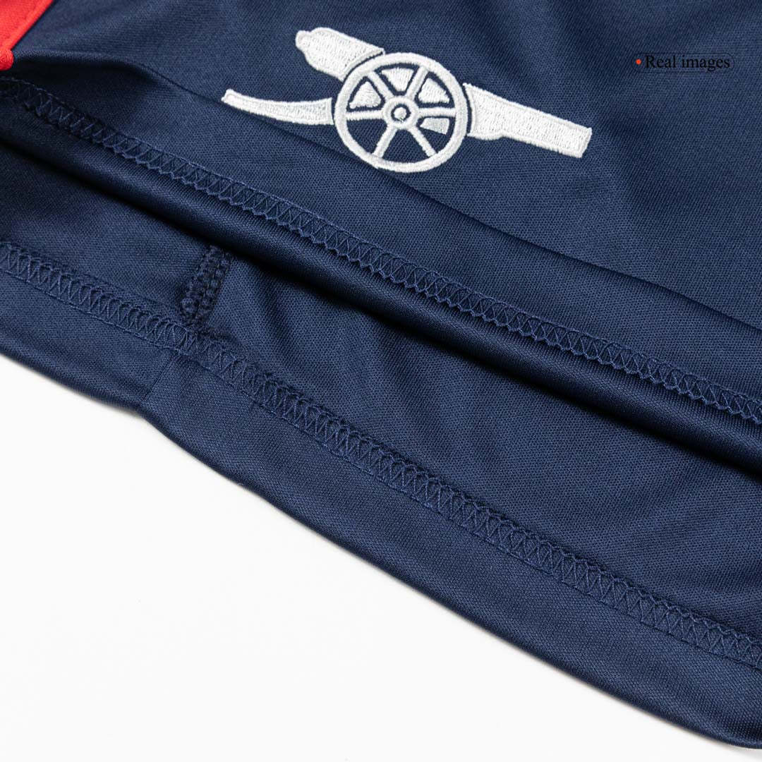 Arsenal 
 Fora Camisa Conjunto(Camisa+Calções+Meias) 2025/26 Azul