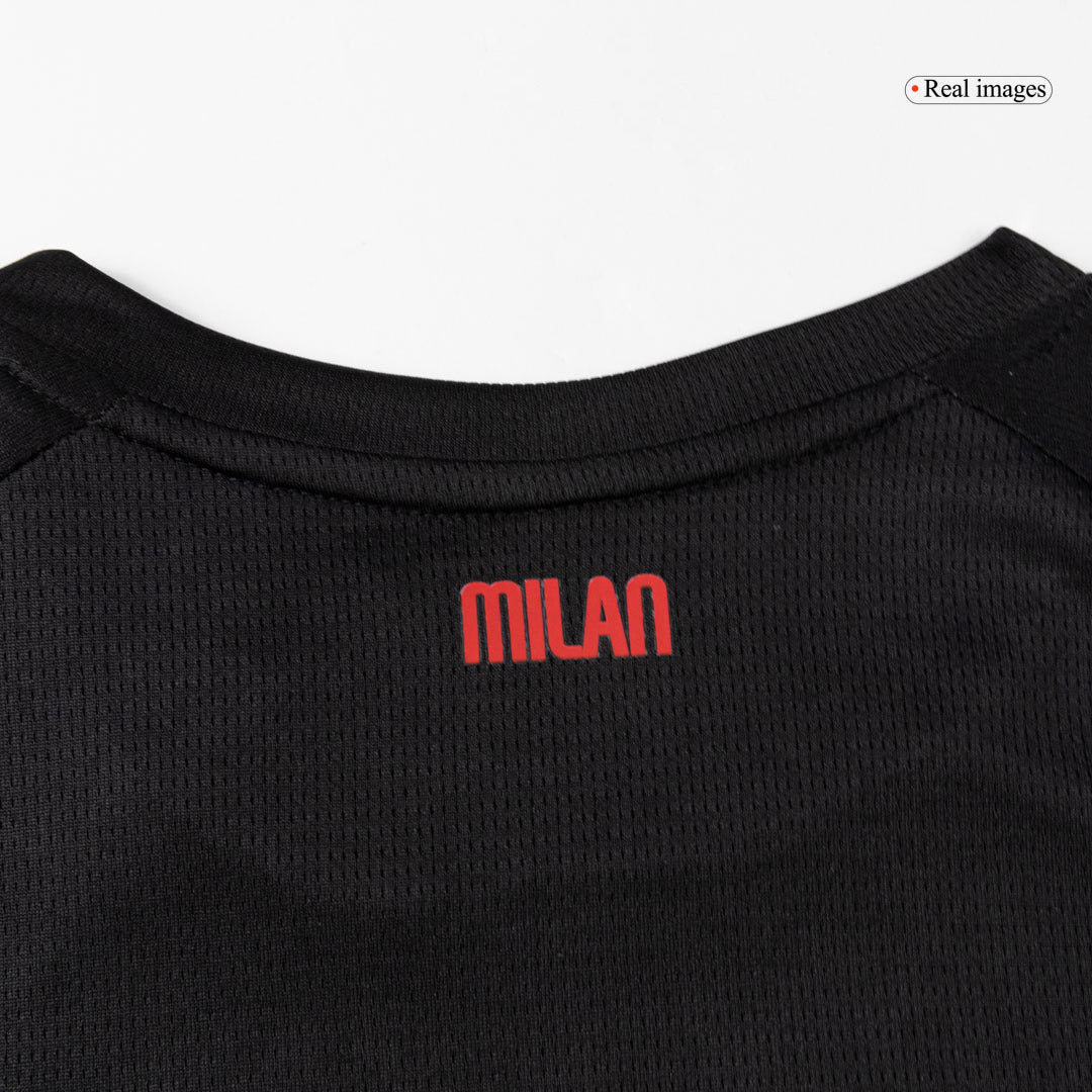 AC Milan 
Casa 
 Camisa 
Conjunto (Camisa + Calções + Meias) 
2025/26