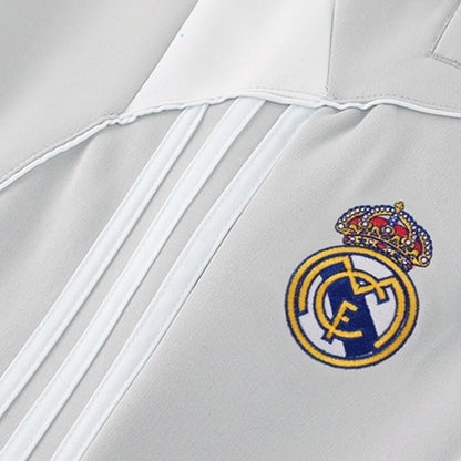 Real Madrid Formação Blusão 2025/26 Cinza
