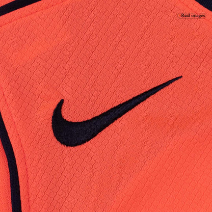 Barcelona Infantil 
 Fora Terceira Futebol Camisa Conjunto (Camisa+Shorts+Meias) 2025/26 Laranja