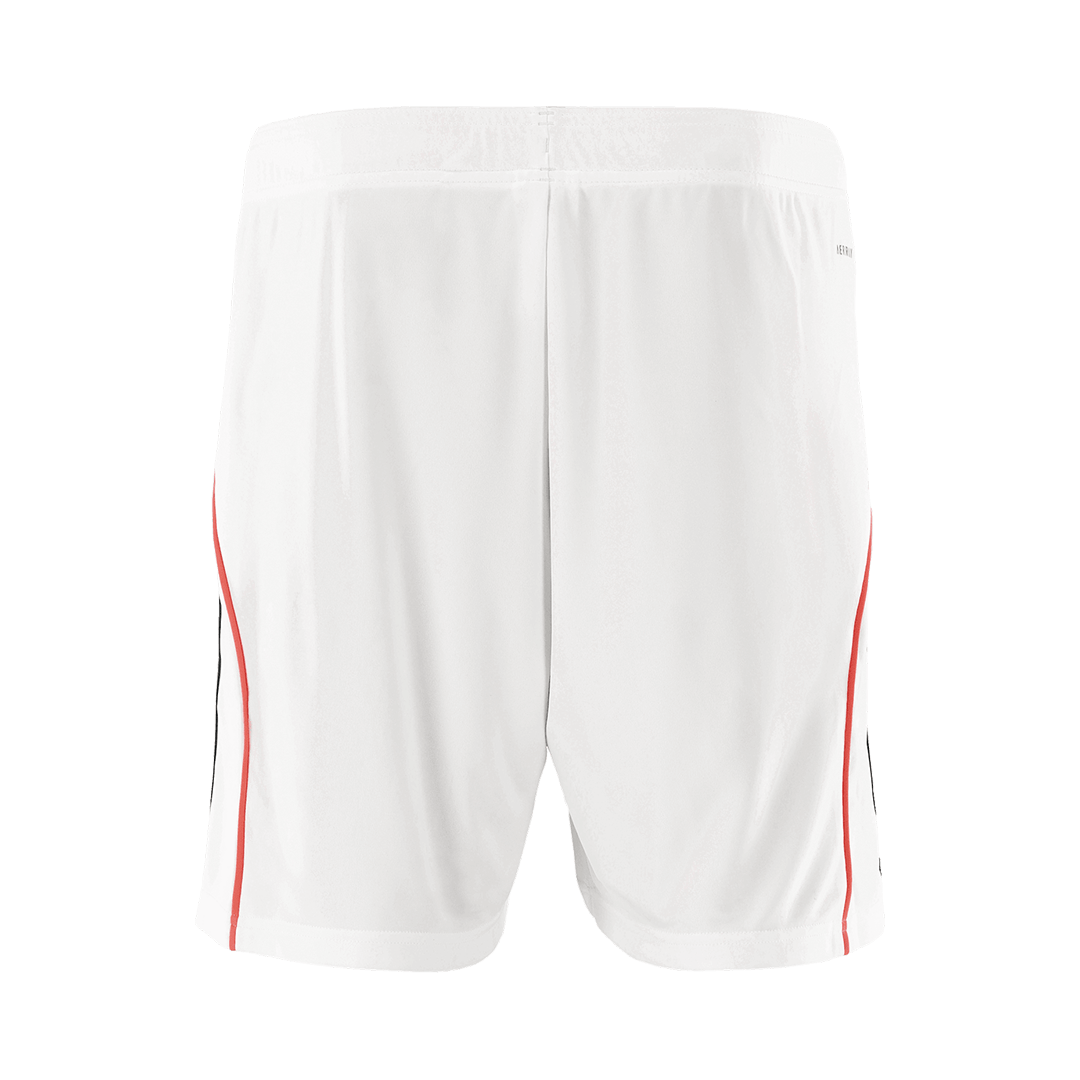 Bayern Munich 
 Fora 
 Camisa 
Conjunto (Camisa + Calções + Meias) 
2025/26 
 Branco