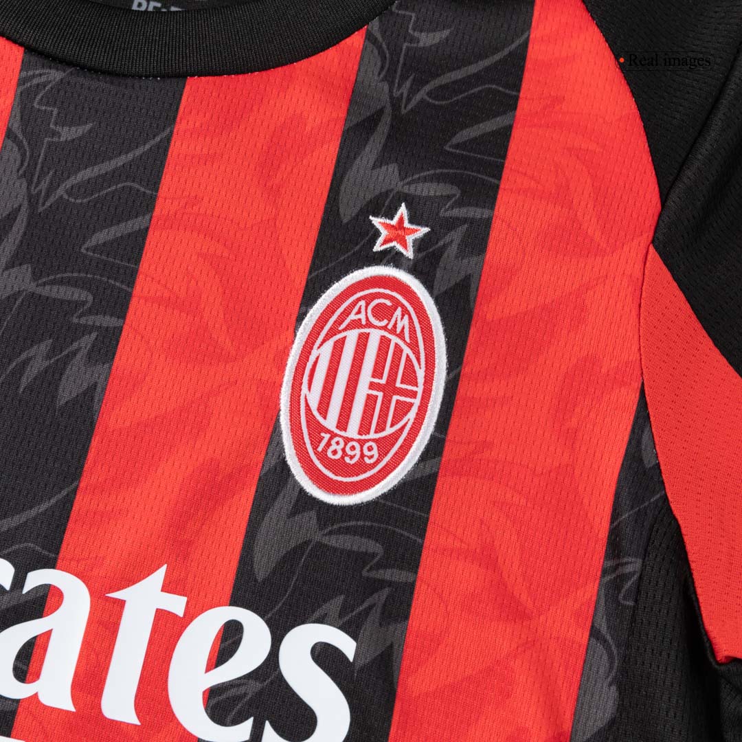AC Milan 
Casa 
 Camisa 
Conjunto (Camisa + Calções + Meias) 
2025/26